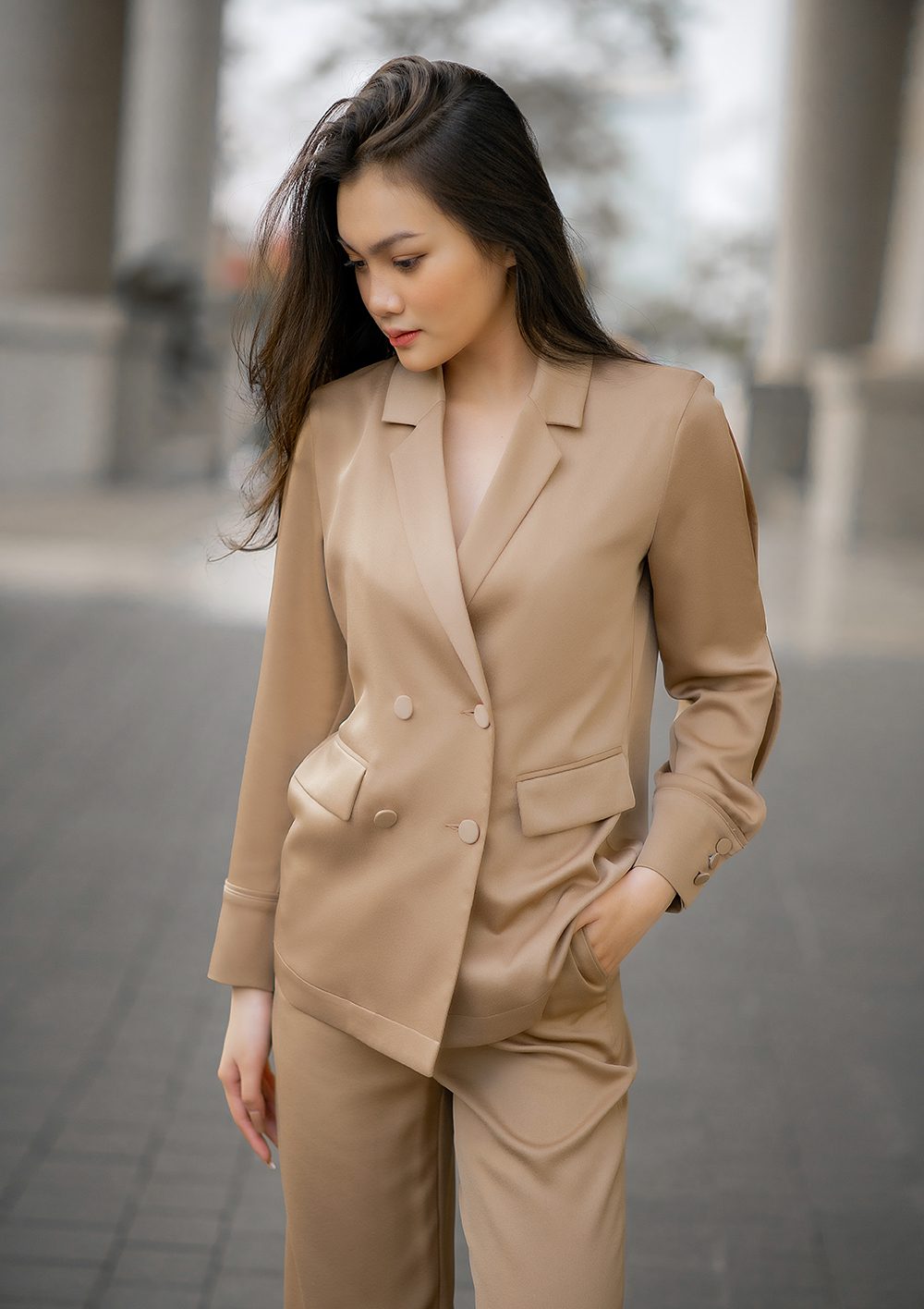 Áo blazer dáng xuông được ưu ái nhất trong các loại áo blazer nữ
